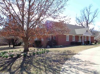 3269 Country Club Rd, Arkadelphia, AR 71923