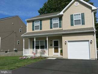 306 7th St, New Castle, DE 19720