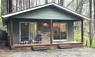 70 van Culin Dr, Bryson City, NC 28713
