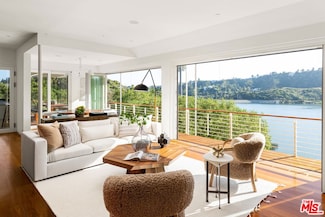 11000 Scenario Ln, Los Angeles, CA 90077