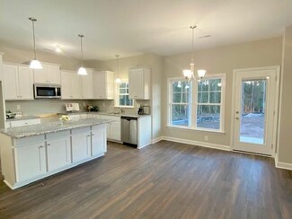 383 Fallingbrook Dr, Kenly, NC 27542