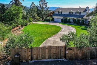 540 Edgemont Ln, Angwin, CA 94508