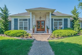 10 W Wembly Dr, Rogers, AR 72758