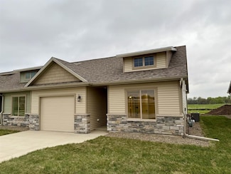 411 W Madison St, Winterset, IA 50273