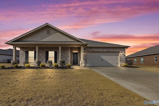 14511 London Ln, Athens, AL 35613