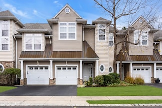 77 Windward Dr, Manahawkin, NJ 08050