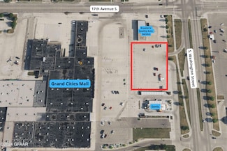 1726 S Washington St, Grand Forks, ND 58201