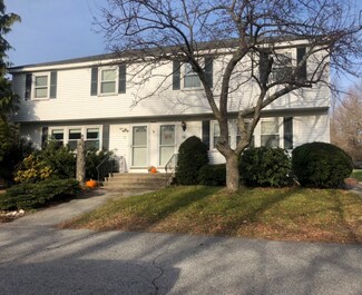 15 Webster St, Douglas, MA 01516