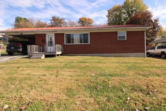 137 Langdon St, Somerset, KY 42501