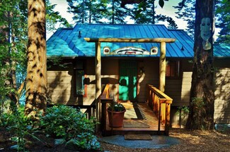 157 Ferry Rd, Lopez Island, WA 98261
