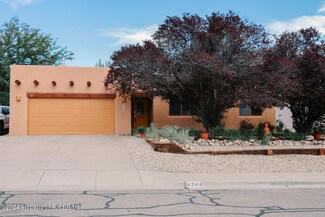 4744 Eastwind Ave, Farmington, NM 87401
