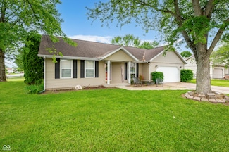 3334 Old Field Ln, Columbus, IN 47203