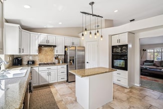 42639 Devonshire St, Palm Desert, CA 92211