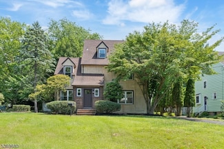 195 Rockview Ave, North Plainfield, NJ 07063
