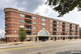 1 Orient Way Unit 202, Rutherford, NJ 07070