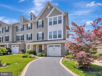 238 Tall Trees Cir, Downingtown, PA 19335