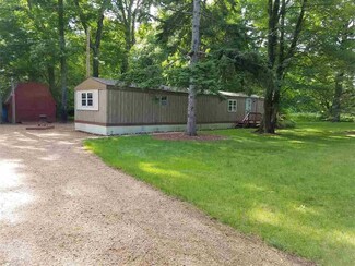 N10493 Wrolstad Rd, Iola, WI 54945