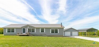 528 SE 30th Rd, Warrensburg, MO 64093
