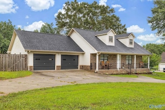 1166 10th St NW, Arab, AL 35016