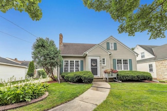 1169 Division St, Green Bay, WI 54303