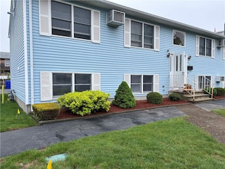 9 Oxford St Unit 11, East Providence, RI 02914