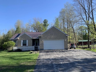 13 Brooks Bend Rd, Plattsburgh, NY 12901