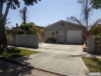 206 N Laurel St, Santa Ana, CA 92703