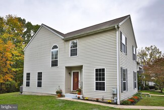 81 Village Dr, Schwenksville, PA 19473