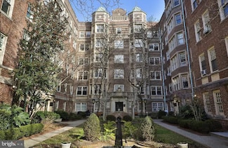 4637 Pine St Unit D311, Philadelphia, PA 19143