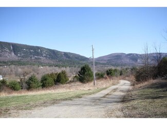 1786 S 116 Rd, Bristol, VT 05443