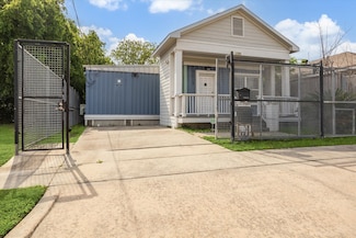1709 Dan St, Houston, TX 77020