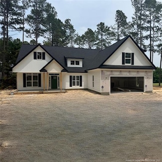 16661 Titmouse Ct, Wagram, NC 28396
