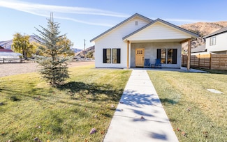 700 N 1st Ave, Hailey, ID 83333