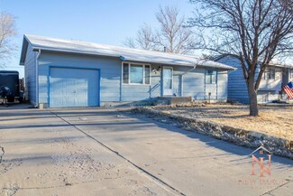 214 Redford Dr, Holcomb, KS 67851