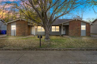 428 S Elm Ct, Broken Arrow, OK 74012