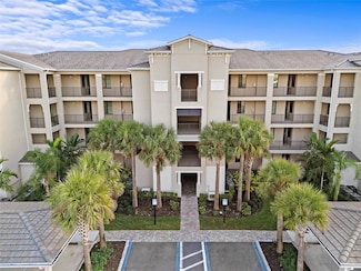 18114 Gawthrop Dr Unit 105, Lakewood Ranch, FL 34211