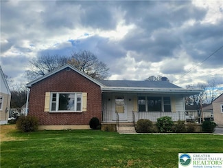 4788 Buckeye Rd, Emmaus, PA 18049