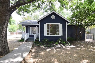 1801 S Henderson St, Fort Worth, TX 76110