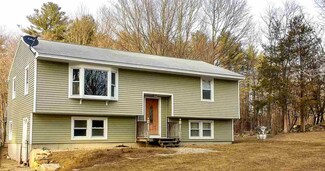 84 Mountain View Rd, Deerfield, NH 03037