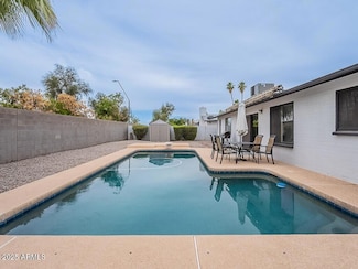 5817 S Siesta Ln, Tempe, AZ 85283
