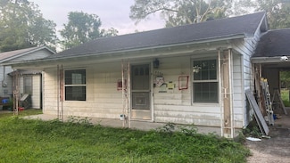 4335 Dallas St, Beaumont, TX 77703