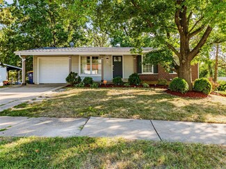 11683 Altozano Ln, Florissant, MO 63033