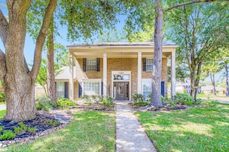 7519 Sunlight Ln, Houston, TX 77095