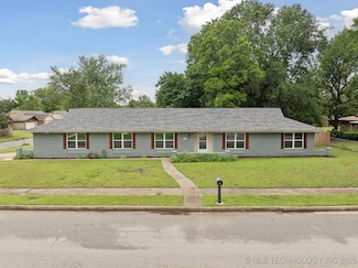 6806 E 74th St, Tulsa, OK 74133