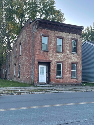 722 2nd Ave, Troy, NY 12182
