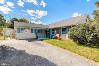 12707 Beaverdale Ln, Bowie, MD 20715