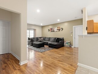 23 Hampshire Rd Unit 116, Methuen, MA 01844