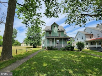 250 N Hellertown Ave, Quakertown, PA 18951