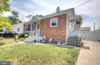 121 Princeton Ave, Bellmawr, NJ 08031