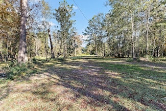 750 W Walton Rd, Lumberton, TX 77657
